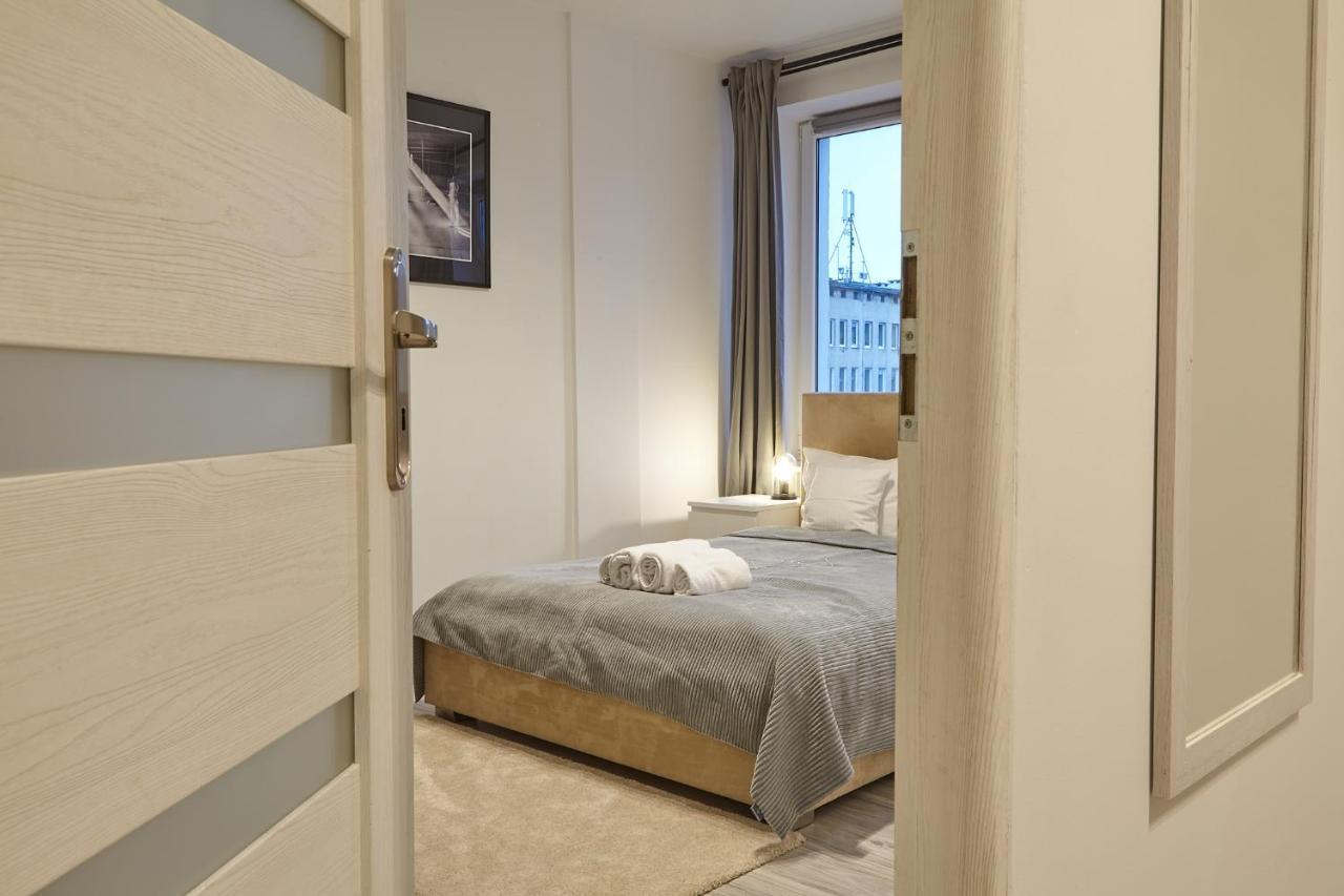Oomph Warsaw Central Premium Apartments ภายนอก รูปภาพ
