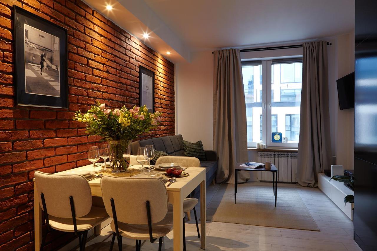 Oomph Warsaw Central Premium Apartments ภายนอก รูปภาพ
