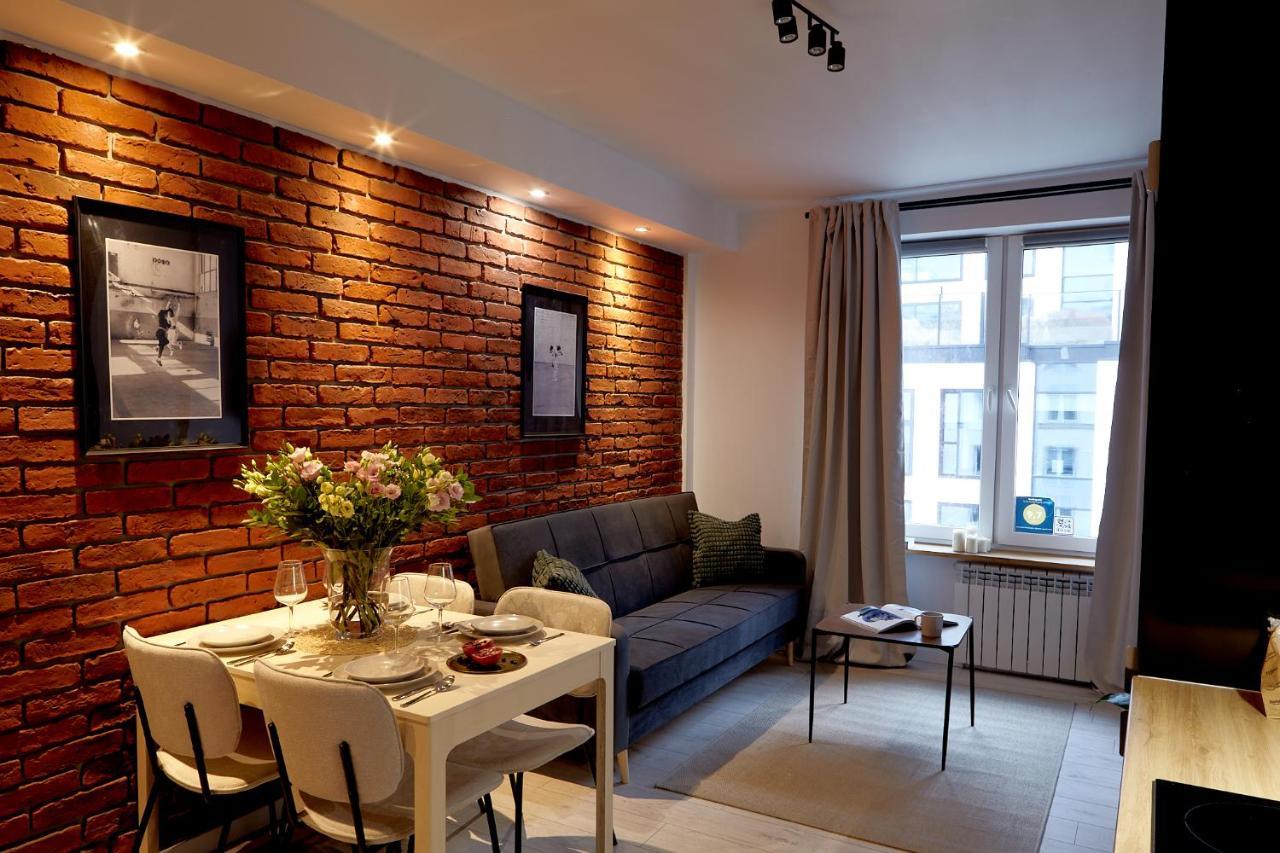 Oomph Warsaw Central Premium Apartments ภายนอก รูปภาพ